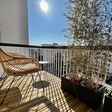 Place To Be Apartment *